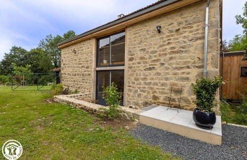 Auzelles House | Le fournïa - AUZELLES - Gîte