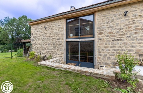 Auzelles House | Le fournïa - AUZELLES - Gîte