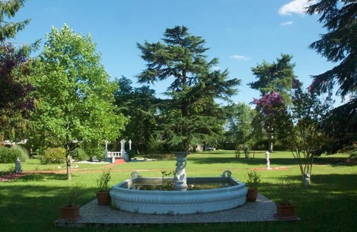 La Rochefoucauld Bed & Breakfast | Le Clos des Cèdres