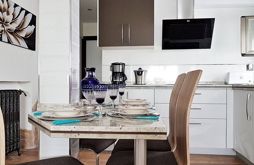 Delicias Apartment | Le Frog apartment in Salamanca for 4 people with PARKING and WIFI-OFFERS