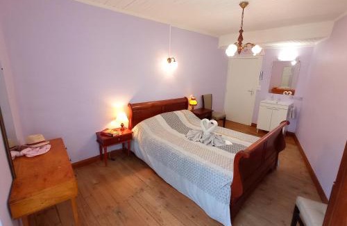 Limogne-en-Quercy House | Le gîte de la placette - coeur de village