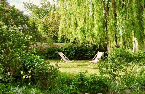 Allonnes House | Le gîte de Russé, Country house between vineyard and Loire
