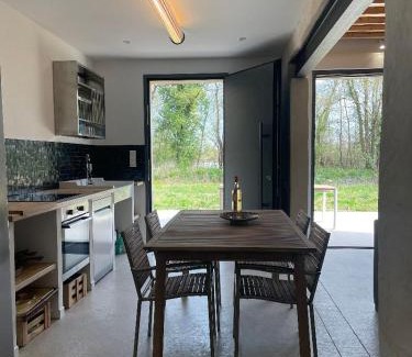 Arveyres House | Le Gîte du Château BOZELLE