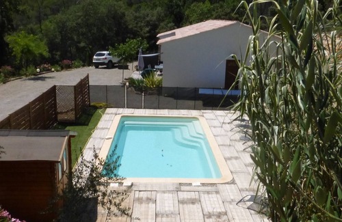 Flayosc Condo | Le gîte du Paradaou with swimming pool and air-conditioning in a peaceful Provencal setting