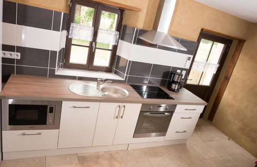 Losse House | Le Grillon