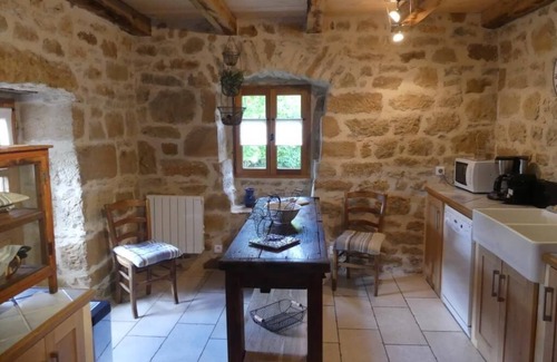 Frontenac House | Le Hameau du Quercy - Spirit of stones