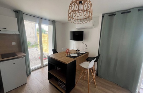 Tain-l'Hermitage Apartment | Le happynous cosy, air-conditioned, wifi, private parking