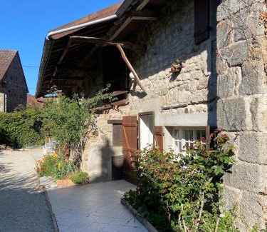 Morlet House | Le Haut des Lariers Gîte