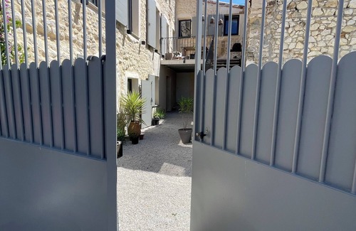 Sainte-Anastasie House | Le Loft - Independent room