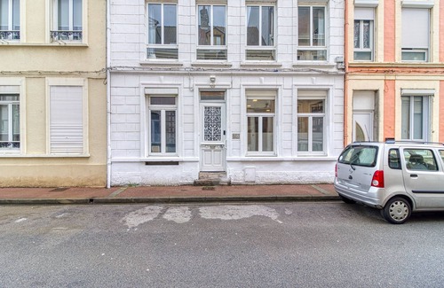 Gare Apartment | Le Majestin - Appt 6p, Calais centre