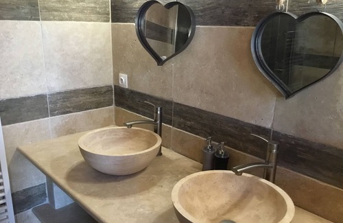 Noves Bed & Breakfast | Le Mas de Nonin - Chambres d'hotes