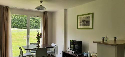 Equemauville Apartment | Le Maurifleur vous accueille à 3 km de Honfleur