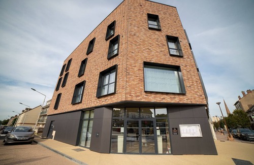 Migennes Hotel | Le Mitigana