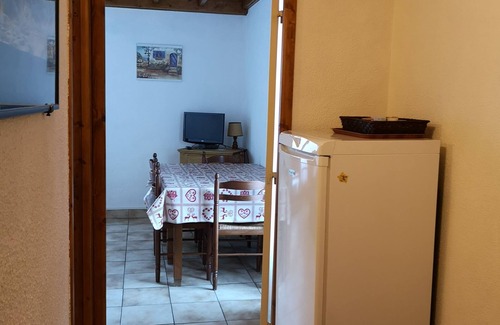 Monetier-les-Bains Apartment | Le Monetier Les Bains: Apartment/flat - Le Monêtier-les-BainsStudio flat in a chalet