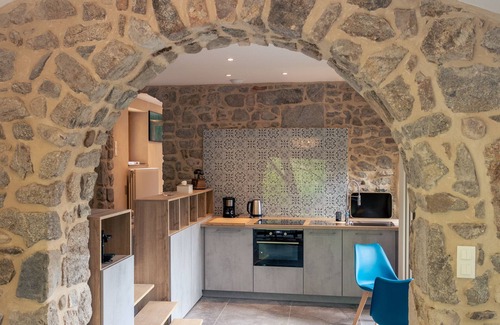 Bourg-Argental House | Le moulin au bord de la cascade - JACUZZI - SWIMMING POOL 1 hour from Lyon