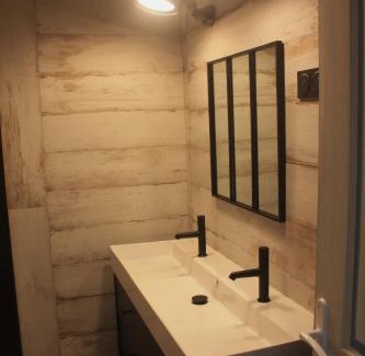 Mur-de-Bretagne Apartment | Le Moulin du Guer