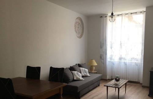 Saint-Germain-Laval Apartment | Le nid d'ange germanois