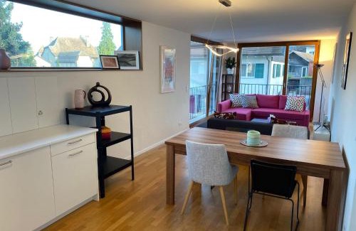 Perroy Apartment | Le Onze Soixante Six Duplex très ensoleillé