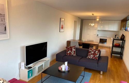 Perroy Apartment | Le Onze Soixante Six Duplex très ensoleillé