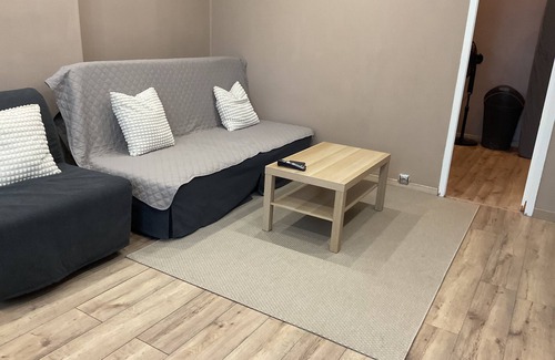 Saint-Charles Apartment | Le P'tit St Charles Arrive, pack your bags, breathe: you're in Marseille.