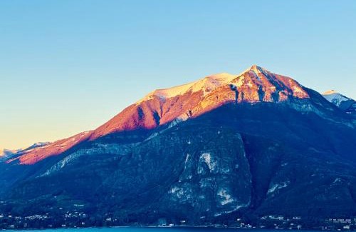Perledo House | Le Palm House has two bedrooms with the breathtaking view over lake Como