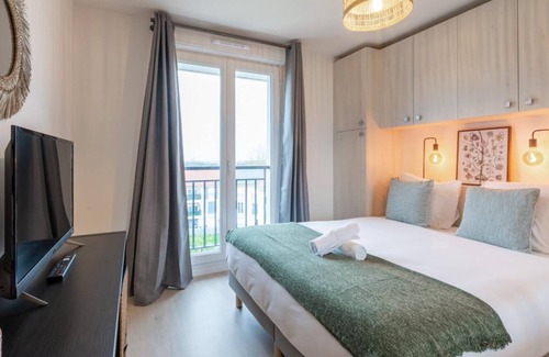 Chalifert Apartment | Le Panorama by Plaza
