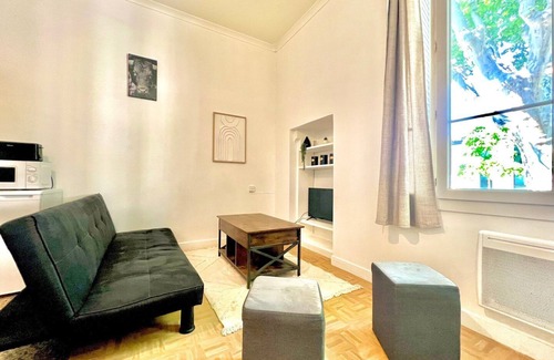 Faubourg Apartment | Le Patio Caché, Peace & Comfort Near Arena