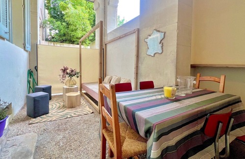 Faubourg Apartment | Le Patio Caché, Peace & Comfort Near Arena
