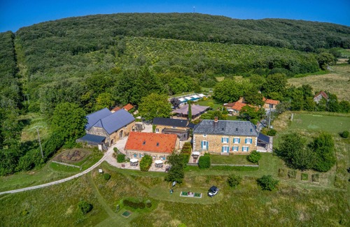 Jayac House | LE PECHER Charming cottage with Golf