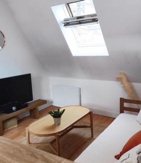 Quartier du chateau Apartment | Le petit Caennais - hyper centre