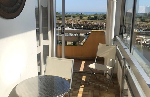 Courseulles-sur-Mer Apartment | Le petit large, stunning views, close to the beach and all amenities