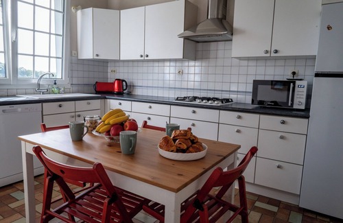 Orval sur Sienne House | Le petit perron House 143 m2 10 people max 10 minutes from the beach by car