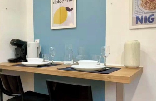 Part Dieu - Bir Hakeim Apartment | Le Petit Rome : Gare Part Dieu