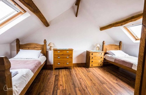 Capelle-les-Grands House | Le Pressior renovated barn