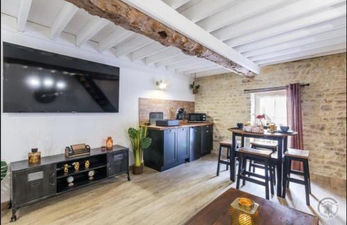 Juaye-Mondaye House | Le refuge