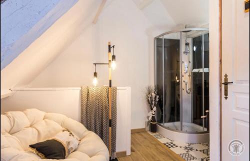 Juaye-Mondaye House | Le refuge