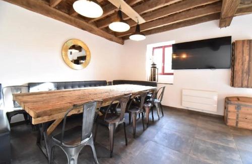 Broue Bed & Breakfast | LE RELAIS DES CALECHES - La Jungle Room