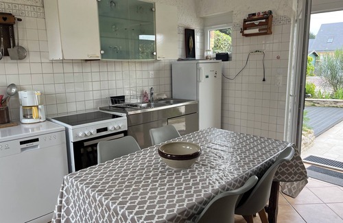Normandy Landing Beaches House | LE RELAIS Large Authentic Family House - Seaside & Gardens - 12 pers.