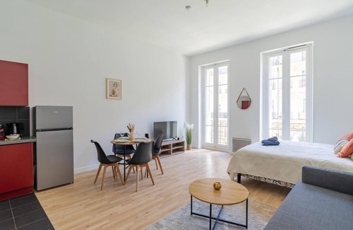Les Grands Carmes Apartment | Le Republique 5 minutes from the Vieux-Port