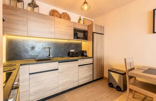 Arc-1600 Apartment | Le Ridge Residence - RIDGE 504