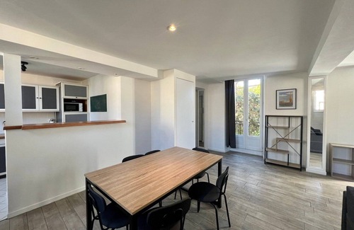 Poitiers Apartment | Le Rivage du clain - Appart' 11 pers.
