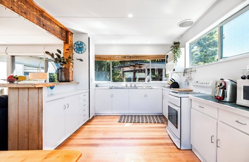 Coles Bay House | Le Shack - Freycinet Holiday Houses