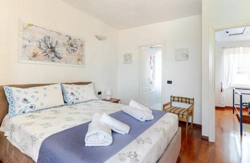 Pitelli House | LE SOLEIL DOREE' MAISON Wi-Fi VACATIONS LERICI 5 TERRE