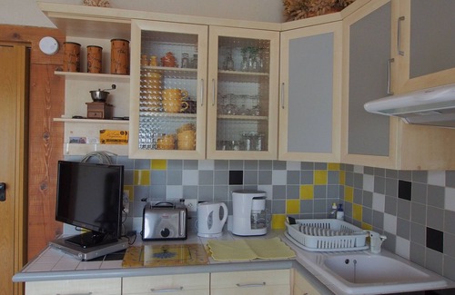 L'Isle-sur-la-Sorgue House | LE SOLEILLANT Provençal house with swimming pool, Private garden, PK, pets allowed