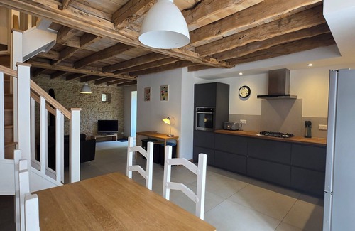 Montignac House | Le Sorbier, Gîte with swimming pool