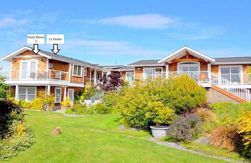 Clinton Apartment | Le Studio at Sunlight SeaScape a Gentle Retreat on Whidbey Island for 2 Guests