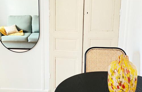 Deols Apartment | Le Studio Design ⸱ Stationnement gratuit ⸱ Fibre
