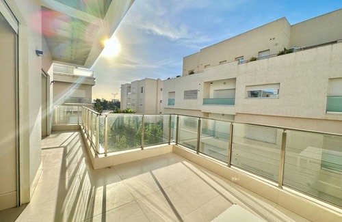Jardins De Carthage Apartment | Le Superbe apt neuf central Jardins de Carthage