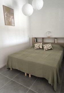 Marsillargues Bed & Breakfast | Le Temps d'une Parenthèse Chambre d'hôte en Camargue wifi piscine Clim