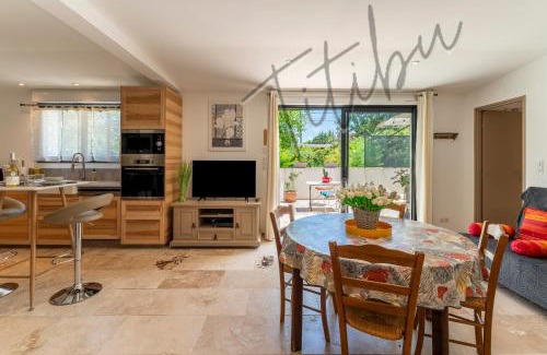 Saint-Paulet-de-Caisson Apartment | Le Titibu, Gîte et Spa entre Ardèche et Provence, Clim, BBQ, Netflix, classé 5 étoiles